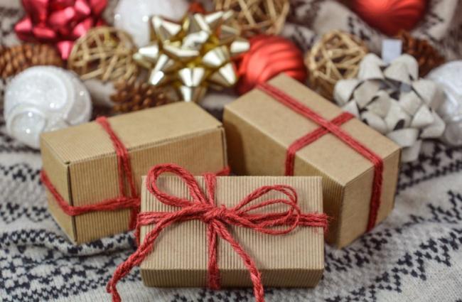 Cadeaux et bons d'achats aux salariés : plafond d'exonération 2020